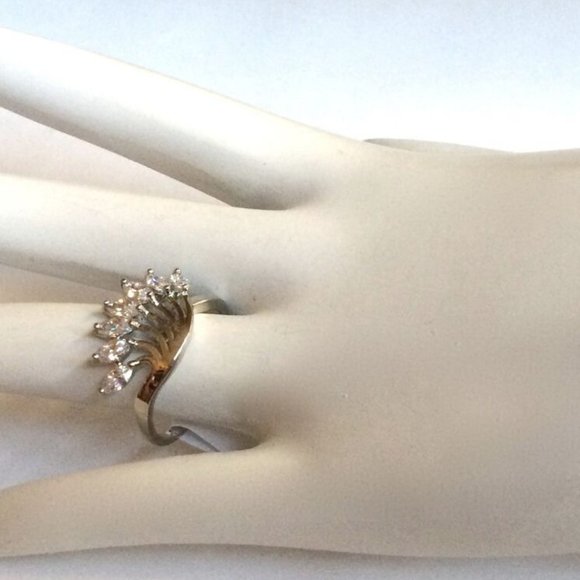 Art Deco Cocktail Ring Size 9 Vintage Cubic Zirconia Silver Rhodium Plated Crown - Picture 3 of 11